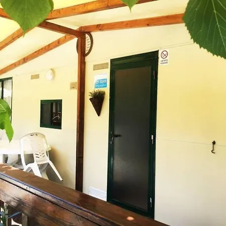 In Mit Gemeinschaftlichem Pool Und Terrasse *